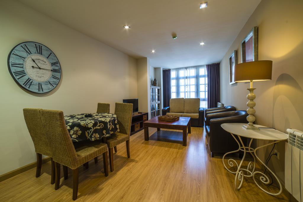 Apartamentos El Cordial De Fausto Llanes Ngoại thất bức ảnh