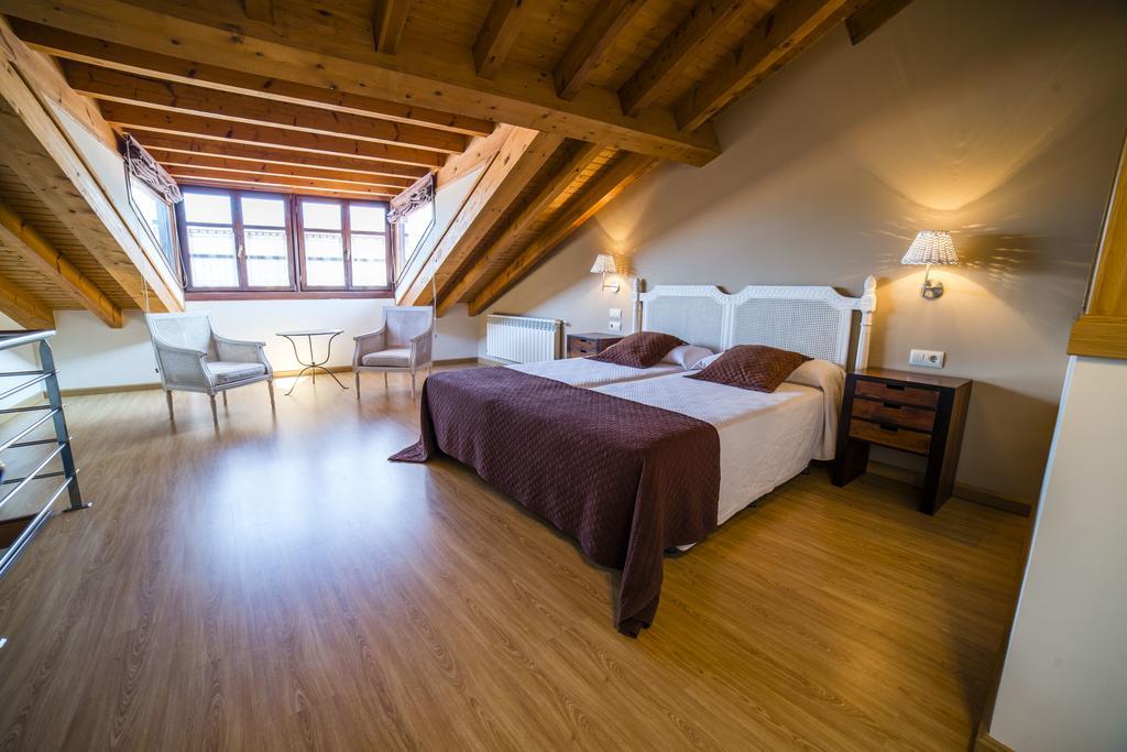 Apartamentos El Cordial De Fausto Llanes Ngoại thất bức ảnh