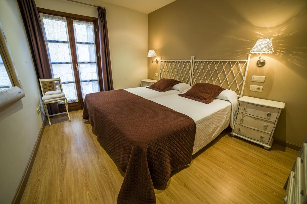 Apartamentos El Cordial De Fausto Llanes Ngoại thất bức ảnh