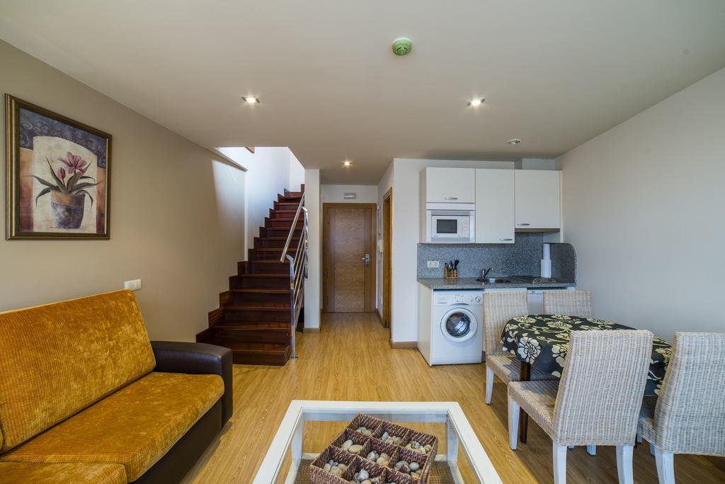 Apartamentos El Cordial De Fausto Llanes Ngoại thất bức ảnh